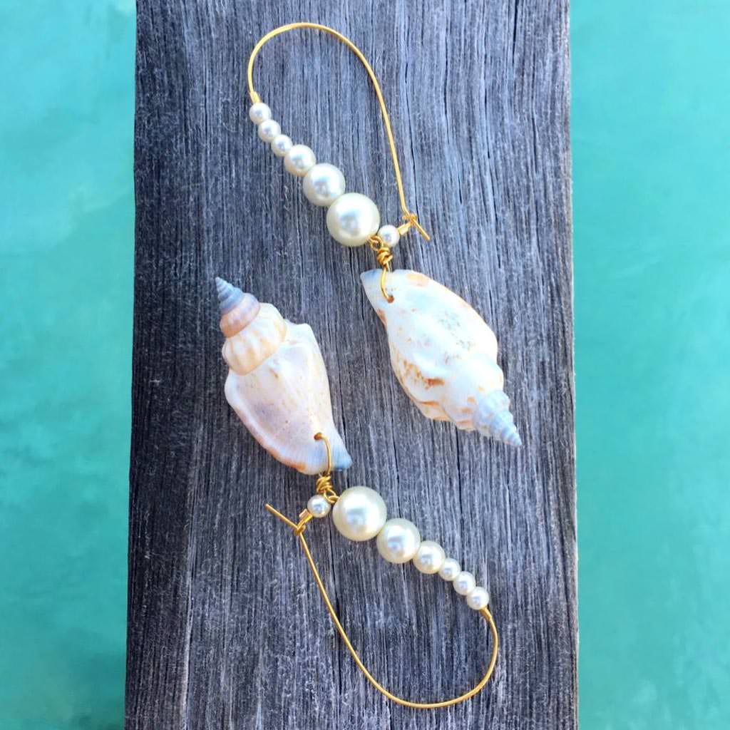 Dana Levy Conch Shell Charm Pearl Hoop Earrings - Gold Plate
